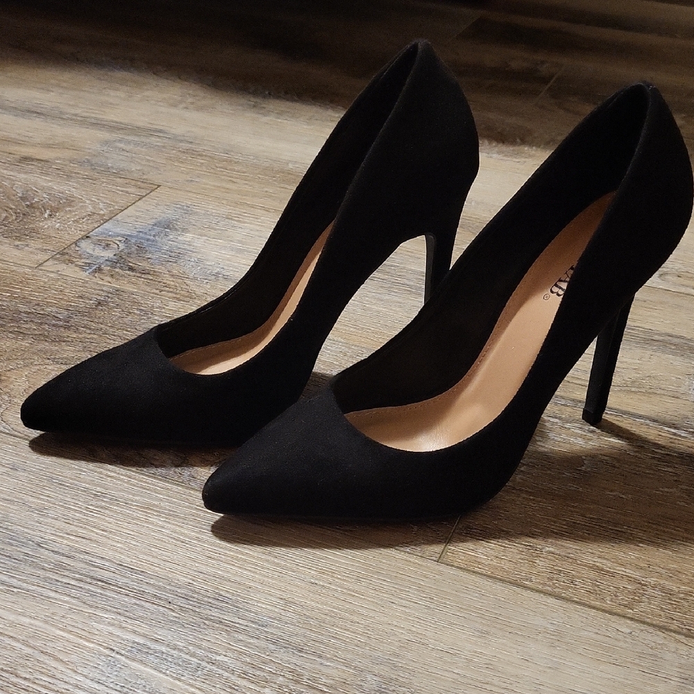 Elegant Black Women's Heels